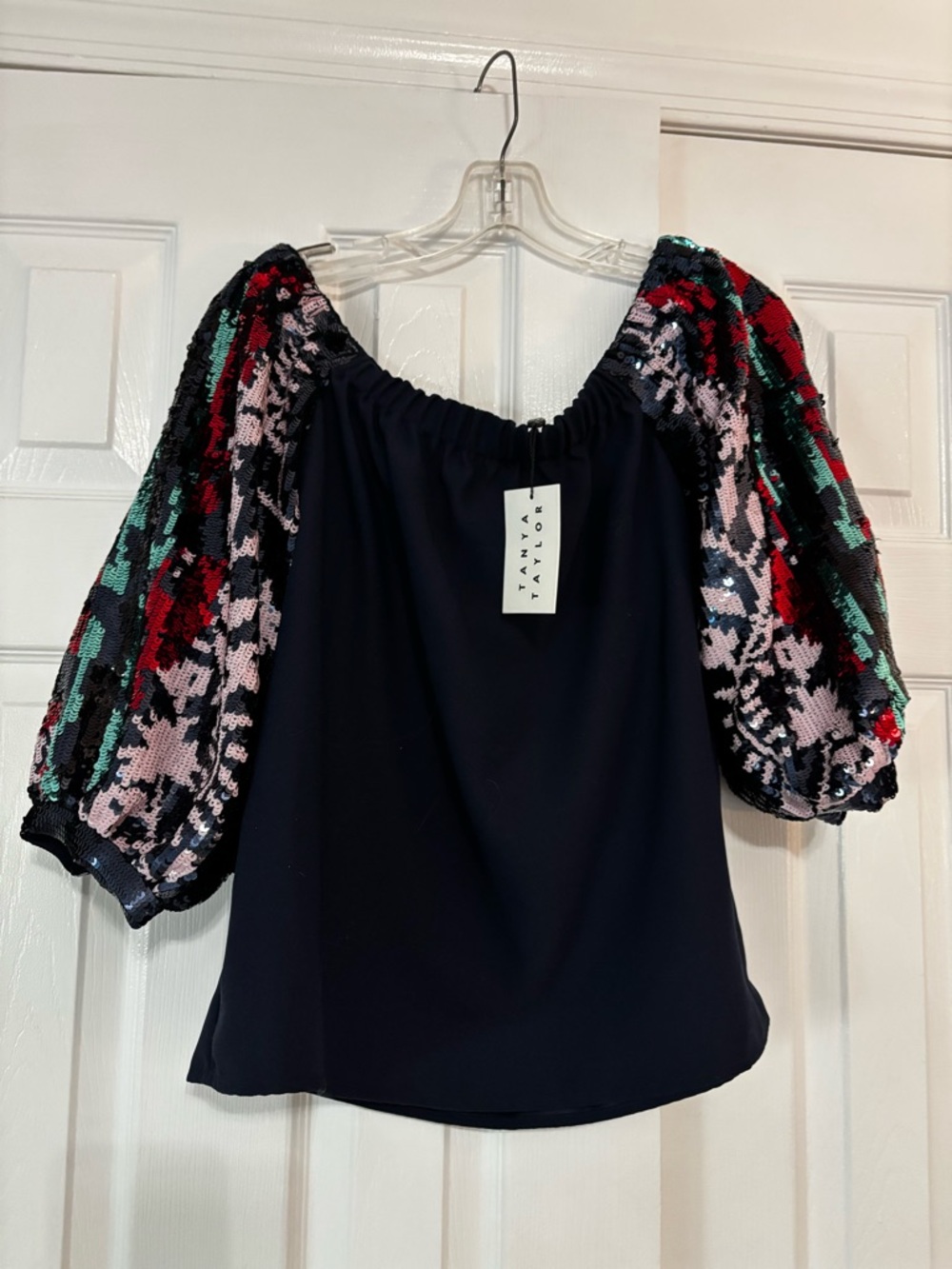 NWT Tanya Taylor Navy  Top with Multicolor Sequin Sleeves women’s size 6